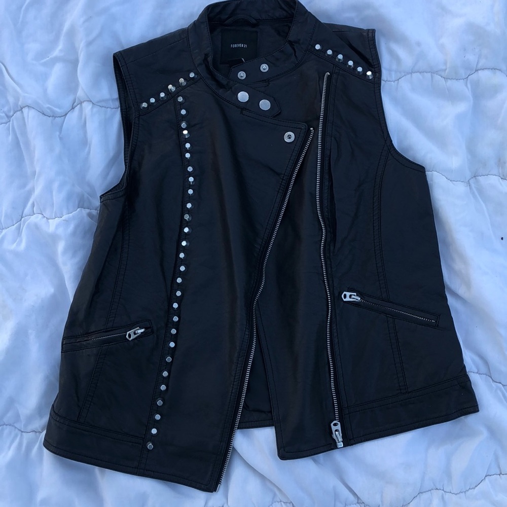 Casual vest faux leather